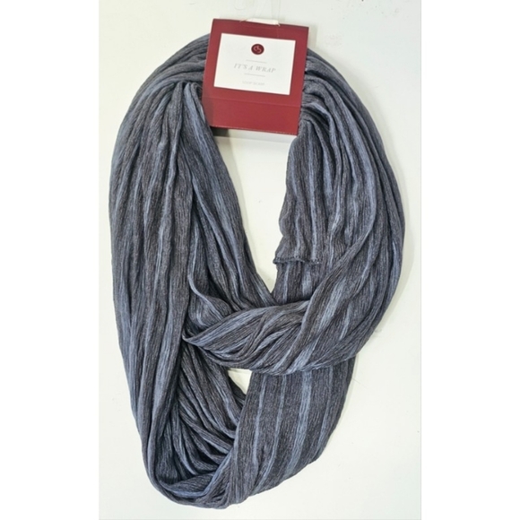 NEW DRESSBARN Grey Loop Scarf - Picture 1 of 5